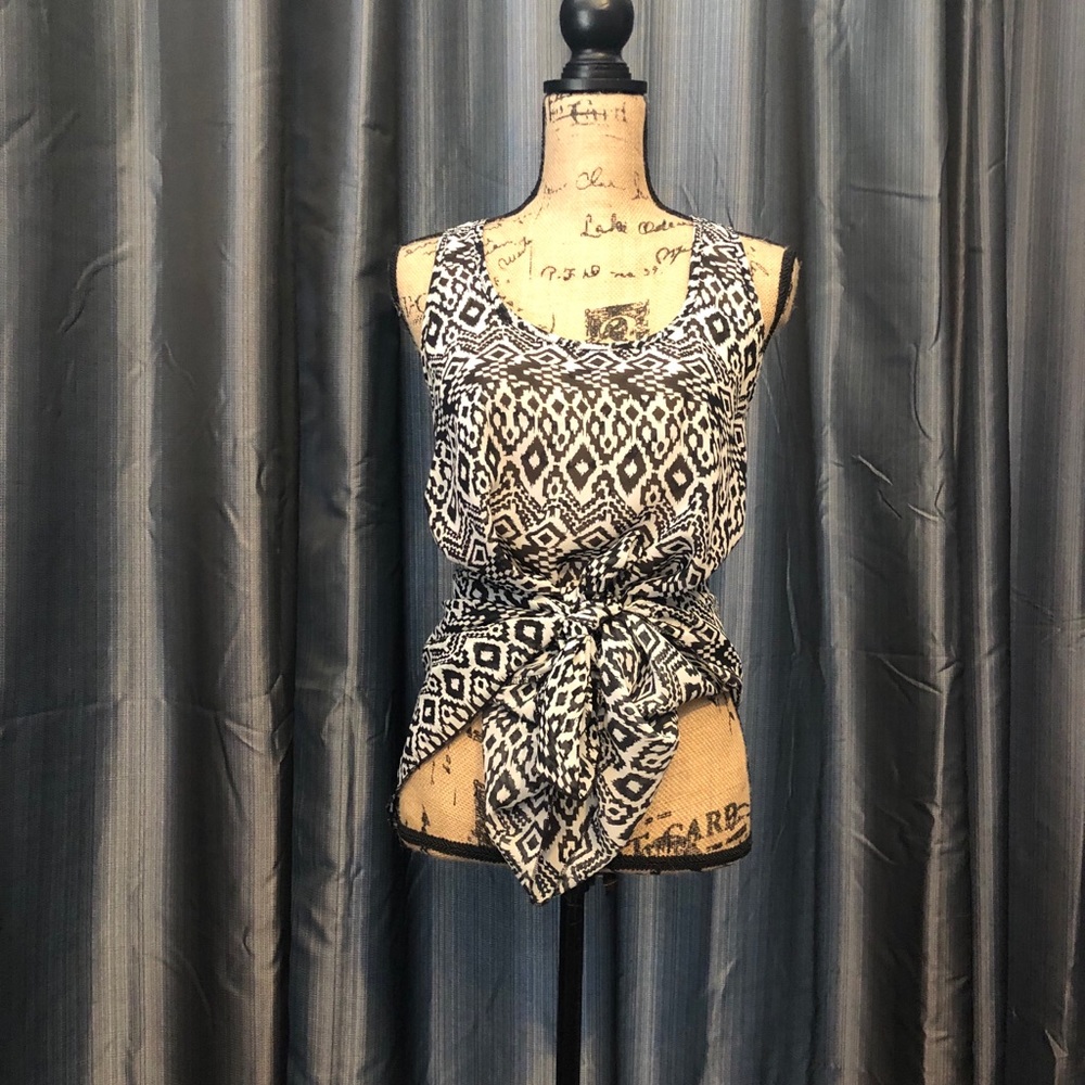 Beautiful Aztec inspired flowy blouse
